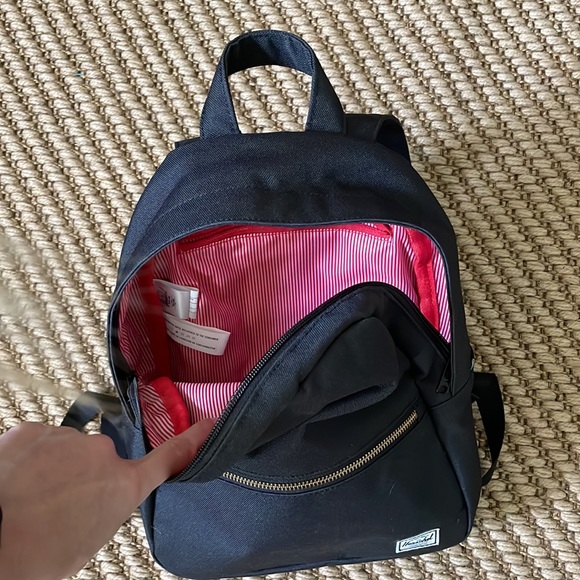 LAST CHANCE Herschel black mini nova backpack - Picture 2 of 4